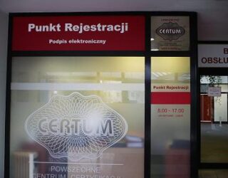 Oklejanie szyb i witryn