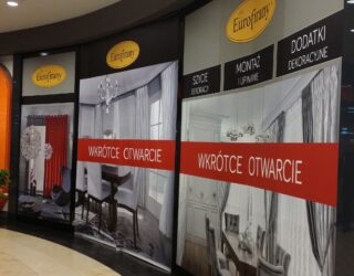 Oklejanie szyb i witryn