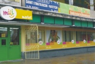 Oklejanie szyb i witryn