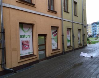 Oklejanie szyb i witryn