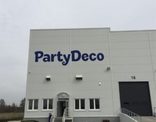 Oklejanie szyb i witryn